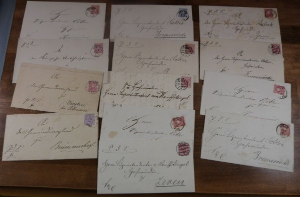 STADE 12 frankierte Dienstbriefe 1876-98, dazu 2 aus Zeven, meist Dienstsiegel auf der Rückseite!