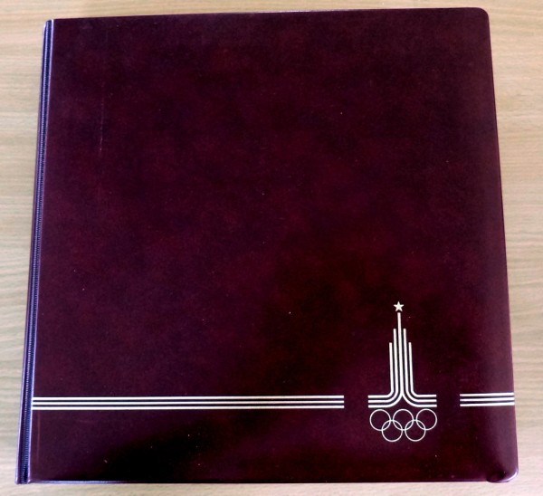Olympia, Abosammlung 'Olympische Spiele Moskau 1980' auf 65 Vordruckseiten im entspr. Binder. Mit de