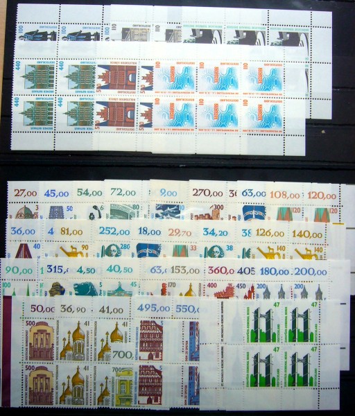 Sehenswürdigkeiten, ** Sammlung Viererblocks aus 1987-1998 (MiNr. 2009) auf Steckkarten. Komplett au