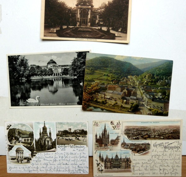 WIESBADEN zwei farbige Gruss aus Lithos je 1895 gelaufen, je mehrere Bilder, dazu 3 alte andere gel.